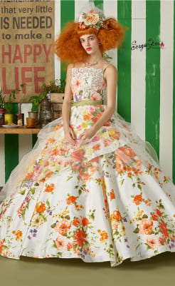 Sugar Kei　オレンジの花をあしらったカラードレス