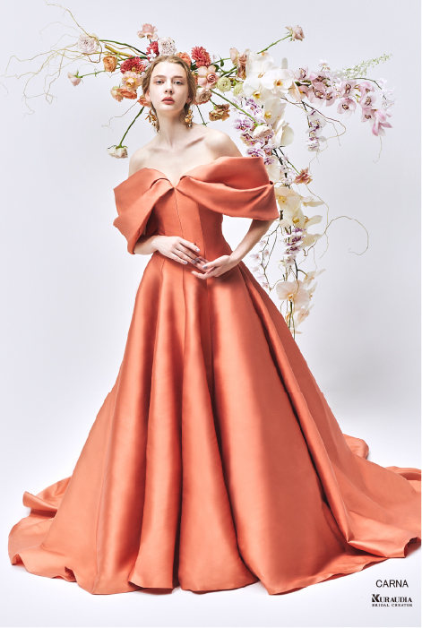 Irida maison　オレンジのカラードレス